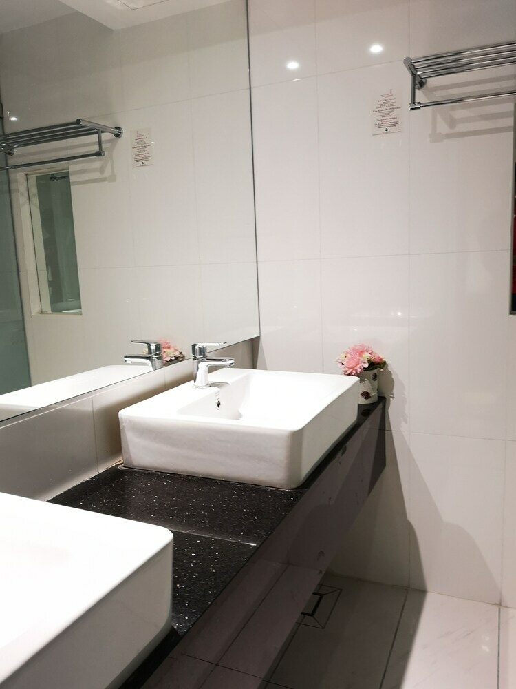 Apartamentos Summertime Maritime Suites