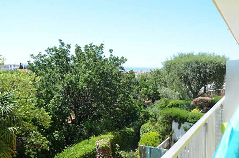 Apartamento Large Studio 4 Persons With Balcony Valrose District In Nice