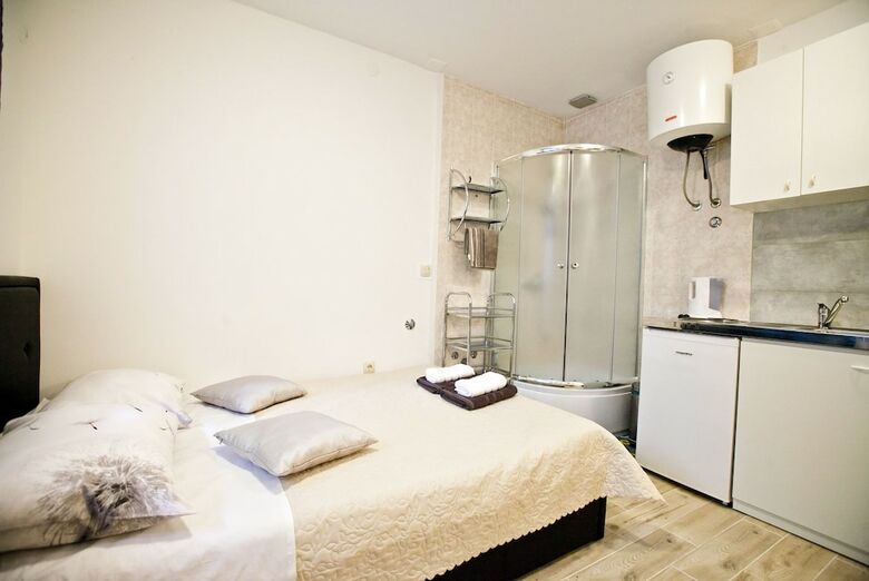Vukovarska Studio Apartment