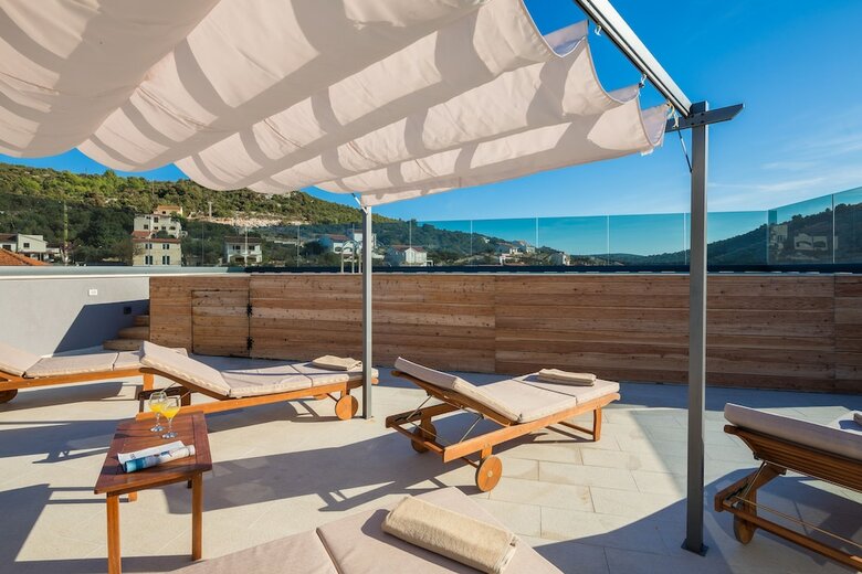 Beachfront Luxury Villa