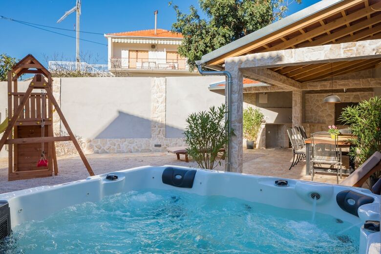 Beachfront Luxury Villa