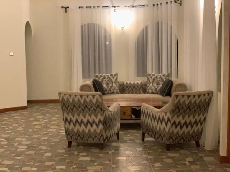 Hotel Saab Royale Resort