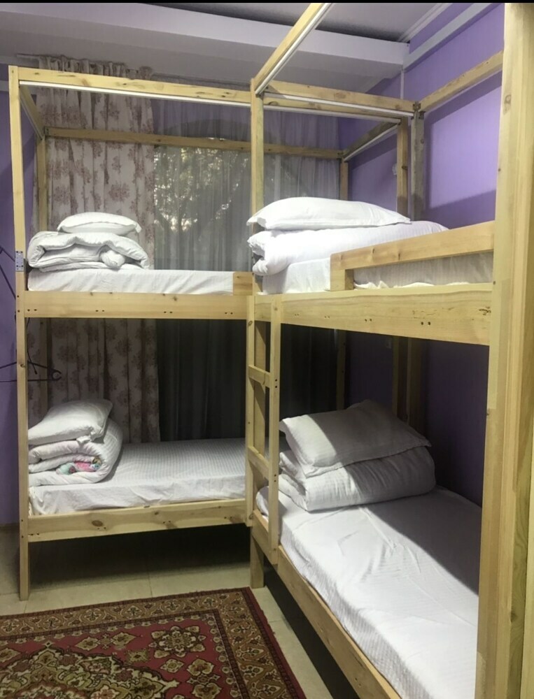 Hostal West Point Premium Hostel