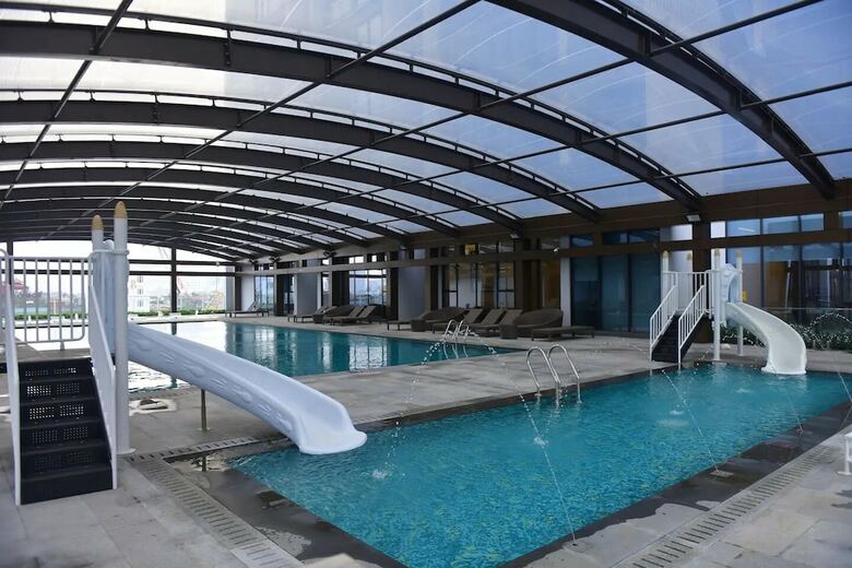Bayhomes Metropolis Serviced Apartment