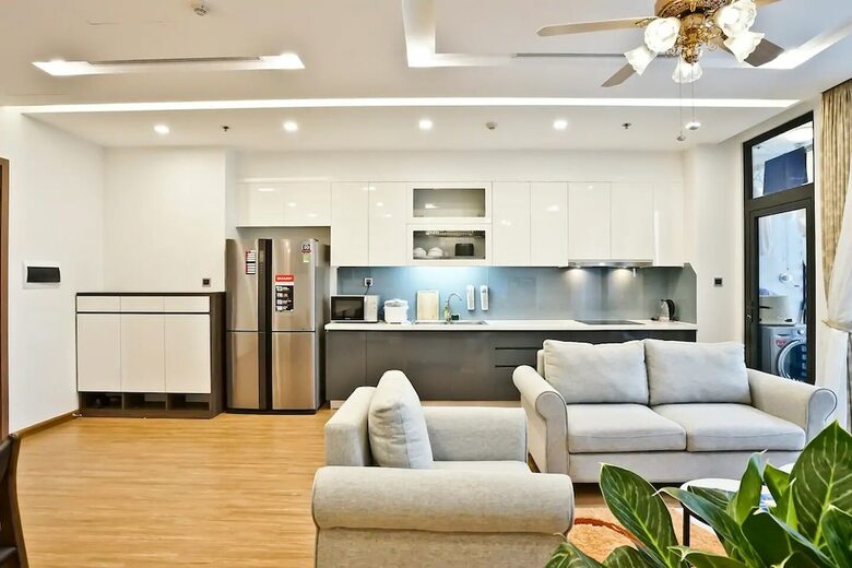 Bayhomes Metropolis Serviced Apartment