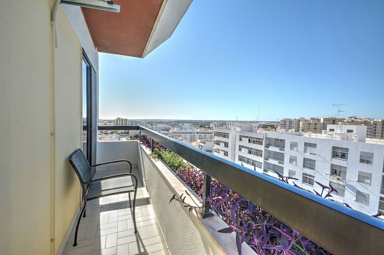 Apartamentos In Faro With Sea View