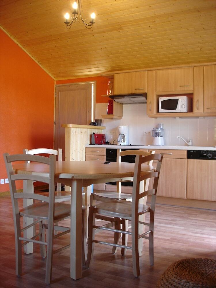 Les Chalets De Tr�montagne