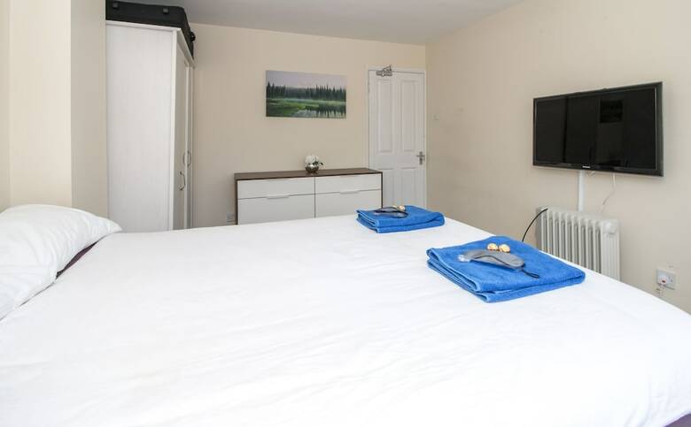Hotel Elegant Rooms In A Quiet Location