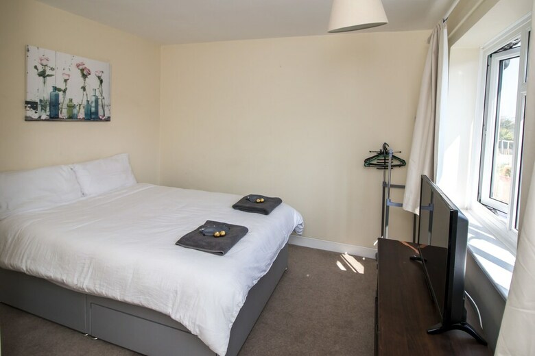 Hotel Elegant Rooms In A Quiet Location