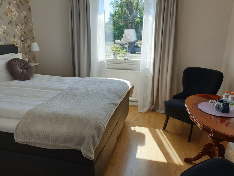 Sm�landsstenar Hotell