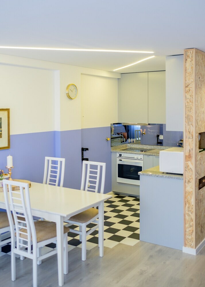 Boutique Rentals - Provence Apartment