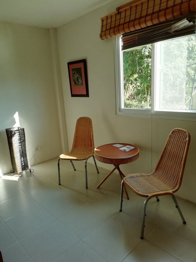 Hotel Longan Tree
