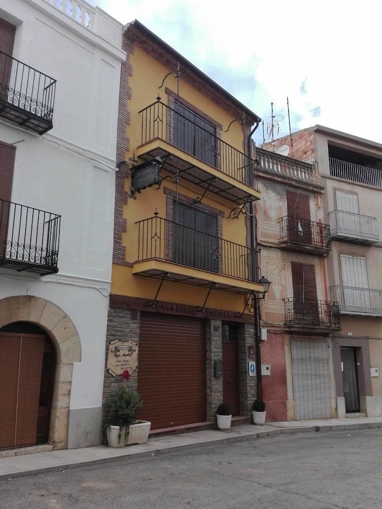 Agroturismo Casa Rural Angelita de Cat�