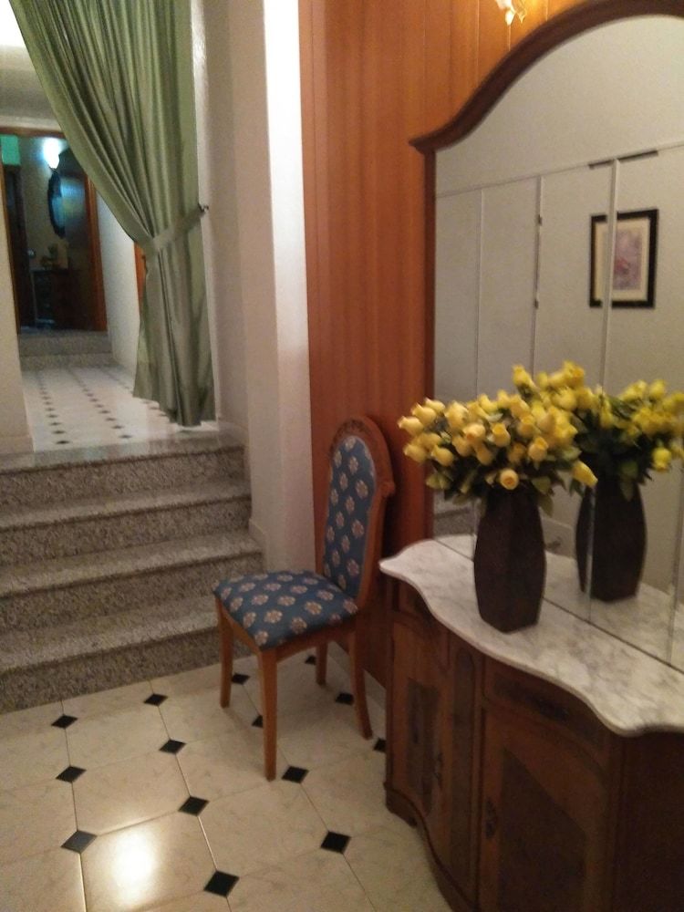 Agroturismo Casa Rural Angelita de Cat�