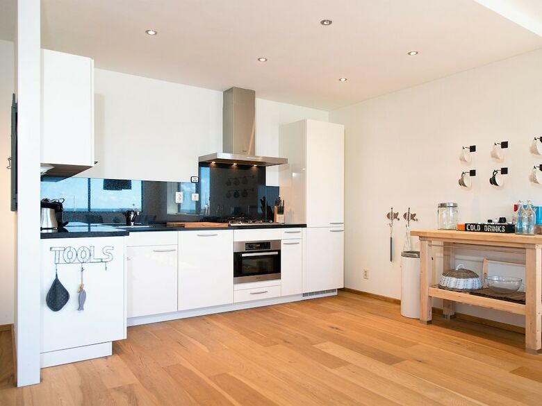 Bizstay Harbour Scheveningen Apartments