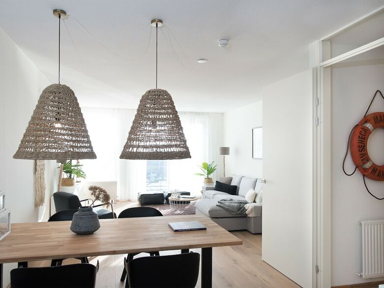 Bizstay Harbour Scheveningen Apartments