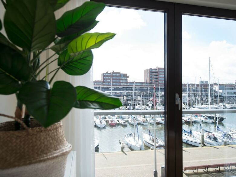 Bizstay Harbour Scheveningen Apartments