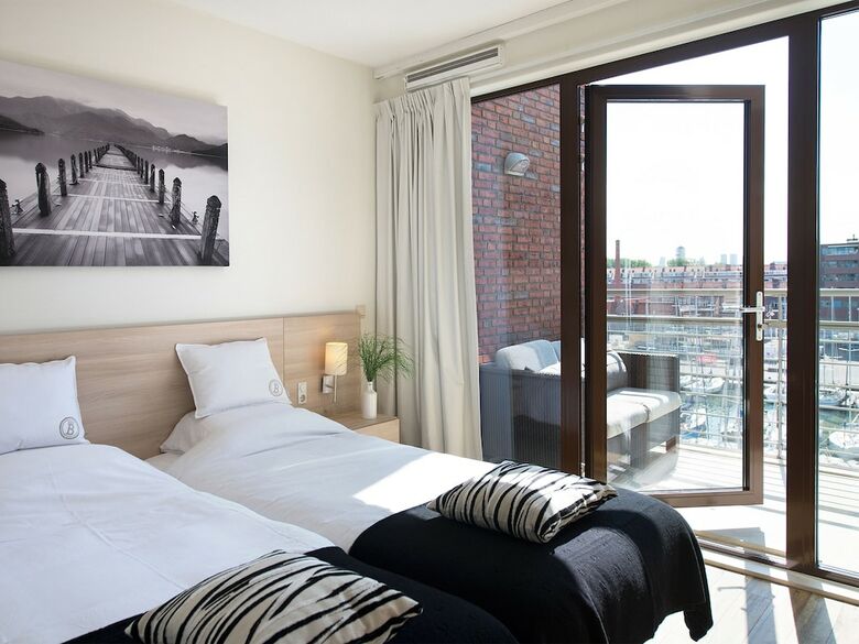 Bizstay Harbour Scheveningen Apartments