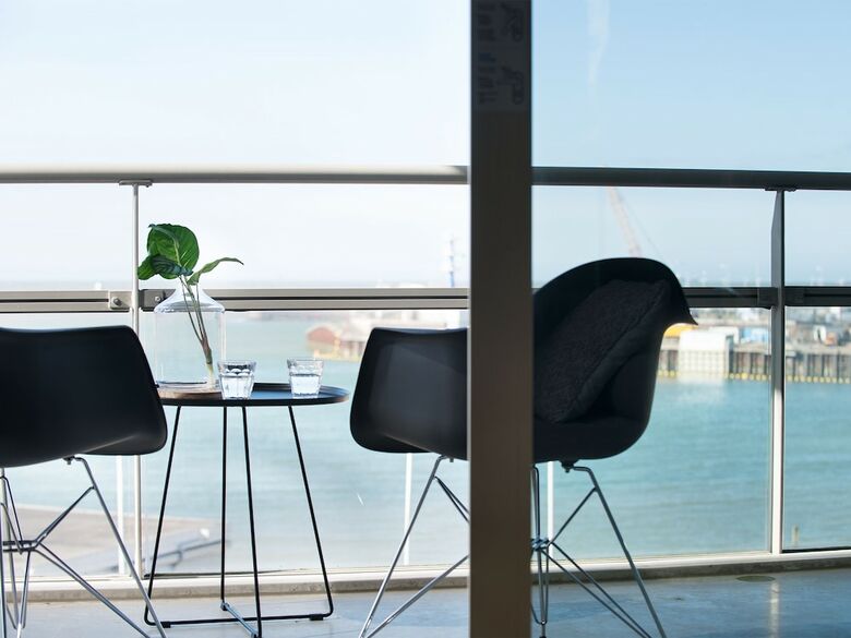 Bizstay Harbour Scheveningen Apartments