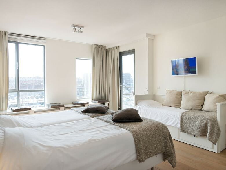 Bizstay Harbour Scheveningen Apartments