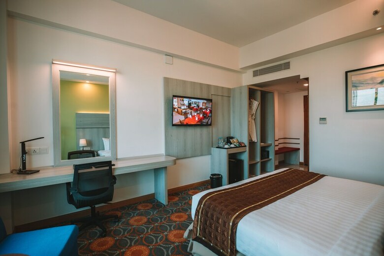 Ritz Grand Hotel Mandalay