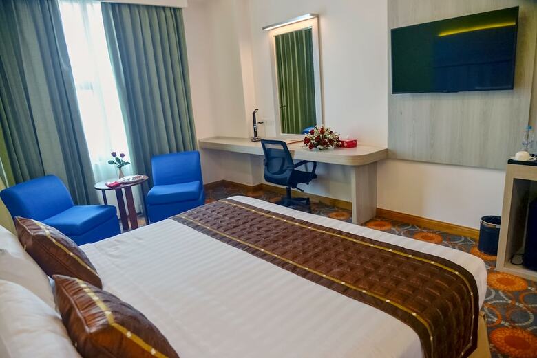 Ritz Grand Hotel Mandalay