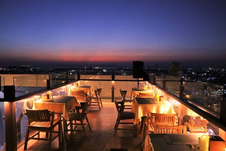Ritz Grand Hotel Mandalay