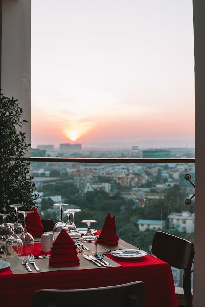 Ritz Grand Hotel Mandalay