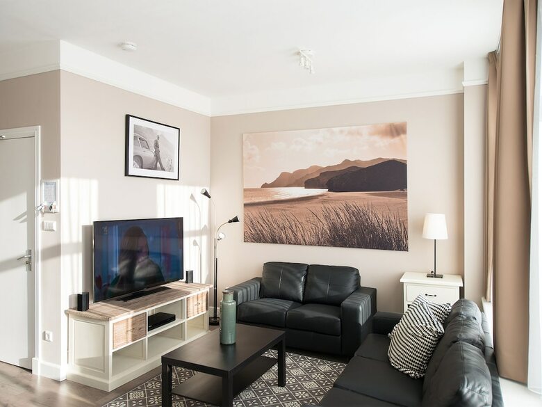 Bizstay Park Central Apartments