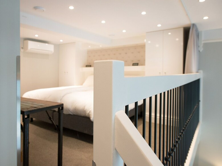 Bizstay Park Central Apartments