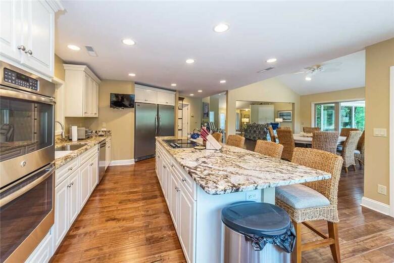 Slack Tide 6 - Four Bedroom Condo