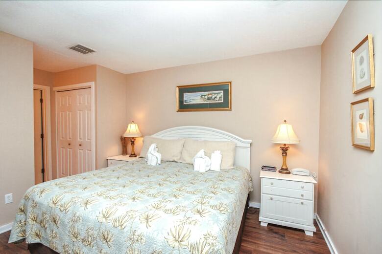 Greens 203 - One Bedroom Condo