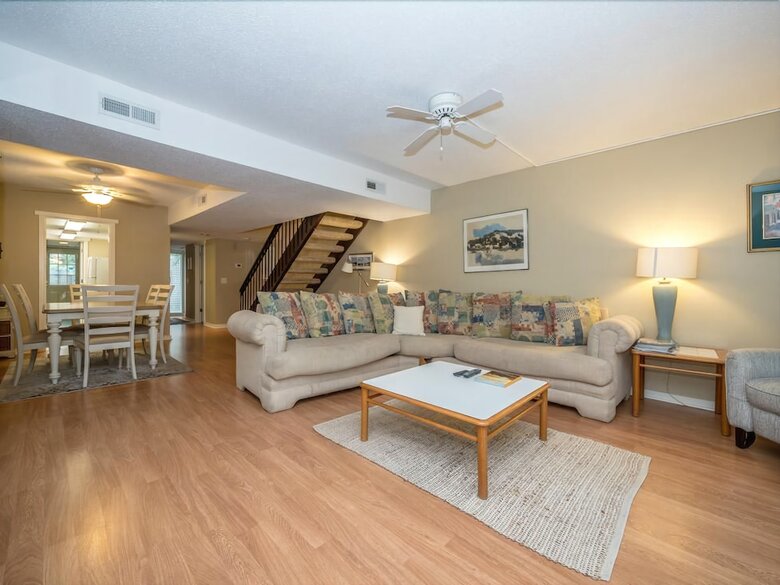 Sailmaster 37 - Two Bedroom Condo