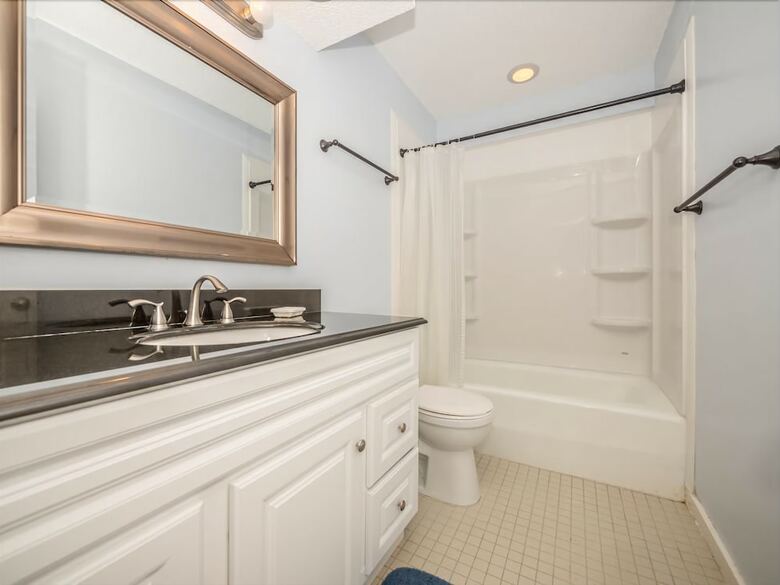 Sailmaster 37 - Two Bedroom Condo