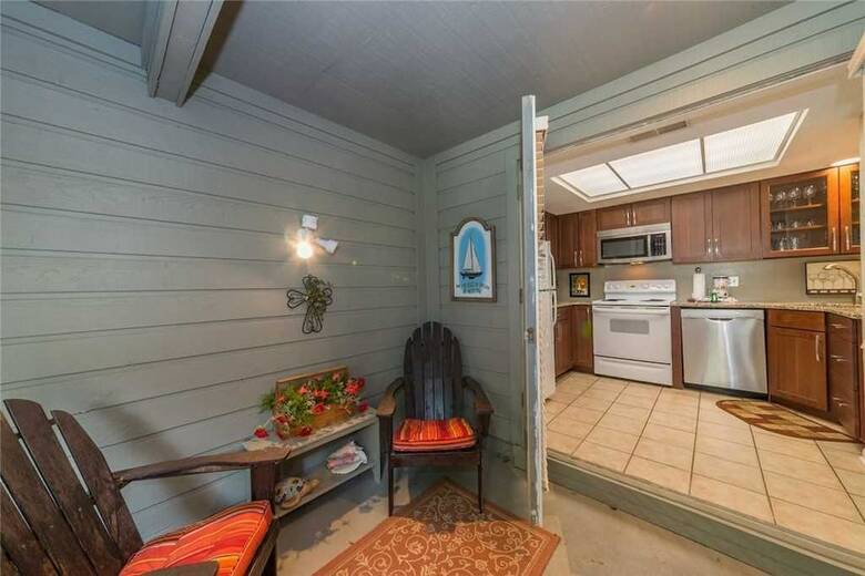 St Andrews Common 1658 - One Bedroom Condo