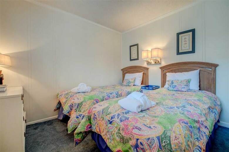 Ocean Dunes Villa 404 - Two Bedroom Condo