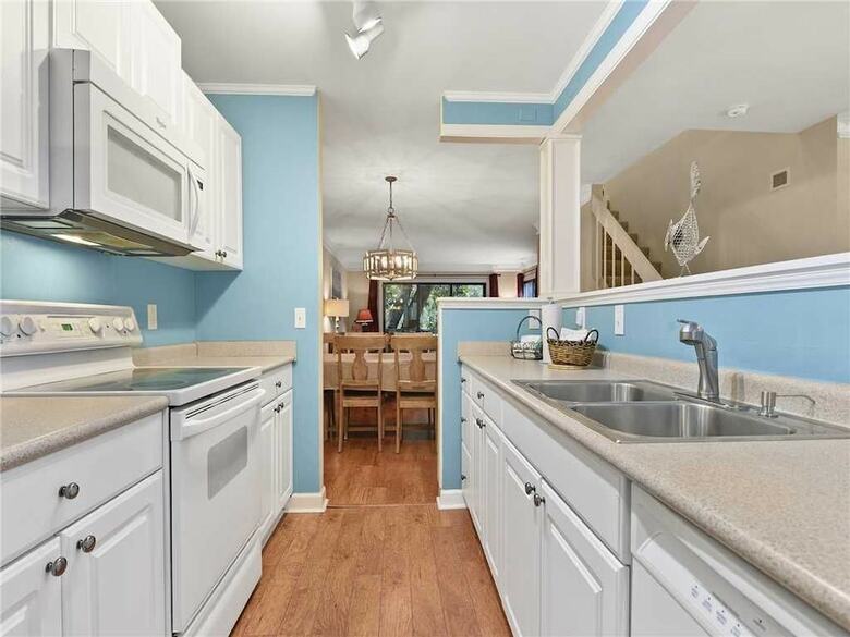 Tennismaster 1102 - Three Bedroom Condo