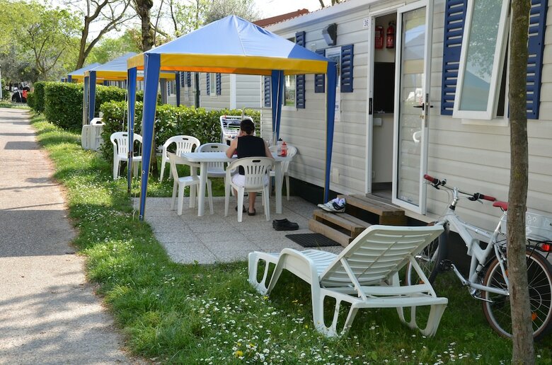 Happy Camp In Camping Cisano San Vito