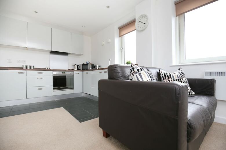 Week2week City Centre 5th Floor Apartment