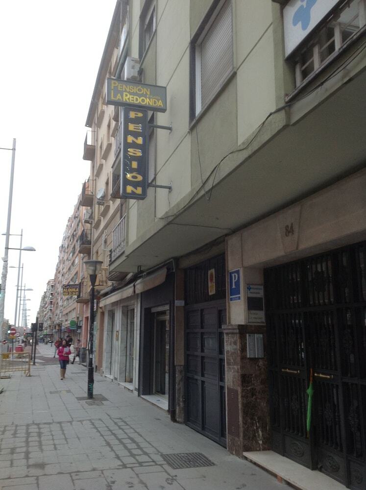 Pension Hostal La Redonda