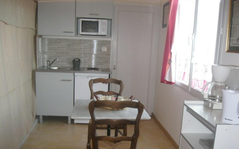 Apartamento Studio In Tonnay-charente, With Enclosed Garden And Wifi