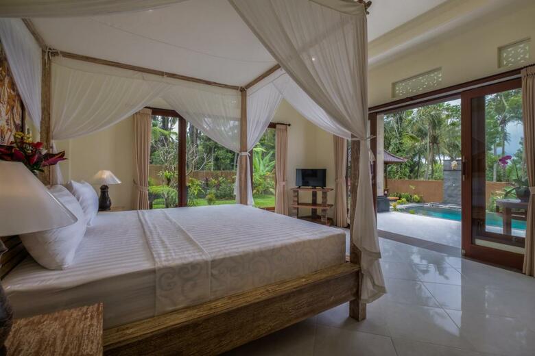 Puri Astina Villa