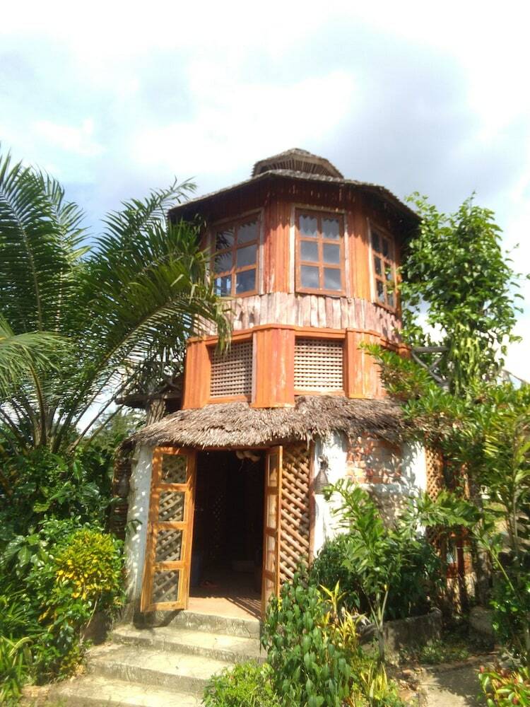Hotel Tararine Homes