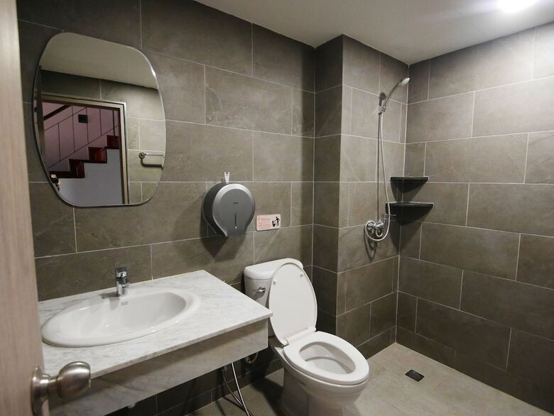 Hostal Ray Coffee Bar & Hostel - Adults Only