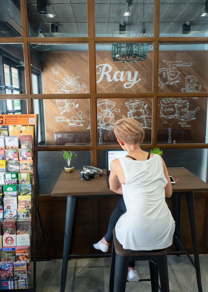 Hostal Ray Coffee Bar & Hostel - Adults Only