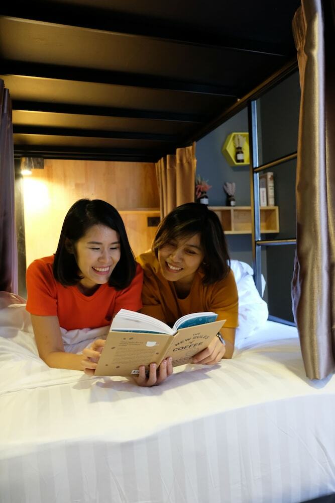Hostal Ray Coffee Bar & Hostel - Adults Only