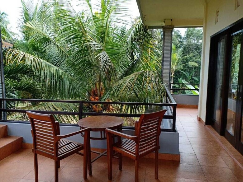 Bed & Breakfast Semanggi Cottage