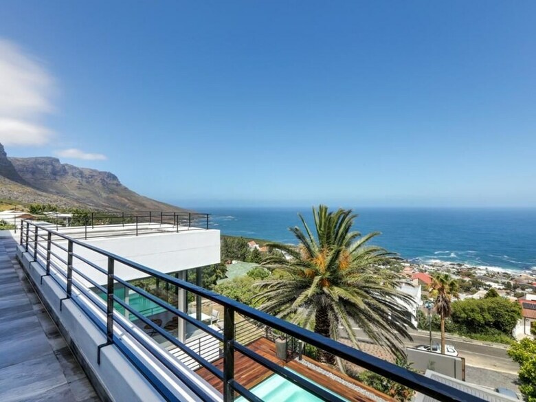 Villa The Views