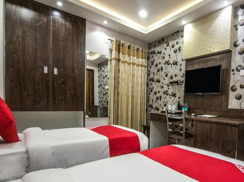 Hotel Vrinda Regency