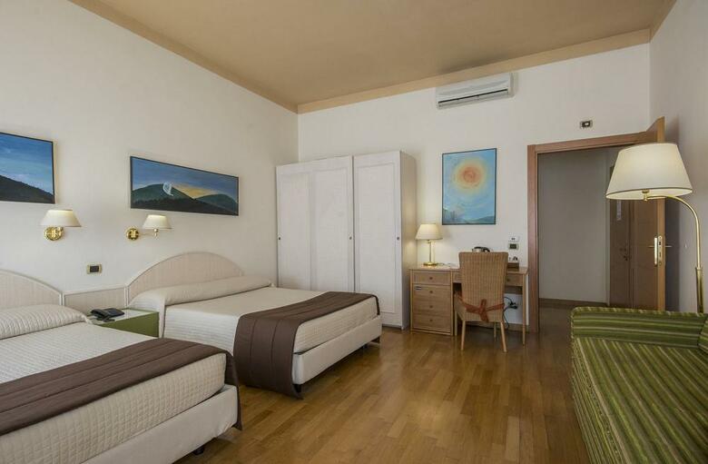 Piazza Paradiso Accomodation